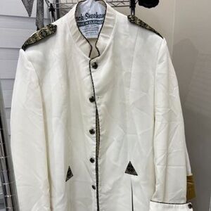Elegant White Clergy Robe with Intricate Black and Gold Detailing - Size 44
